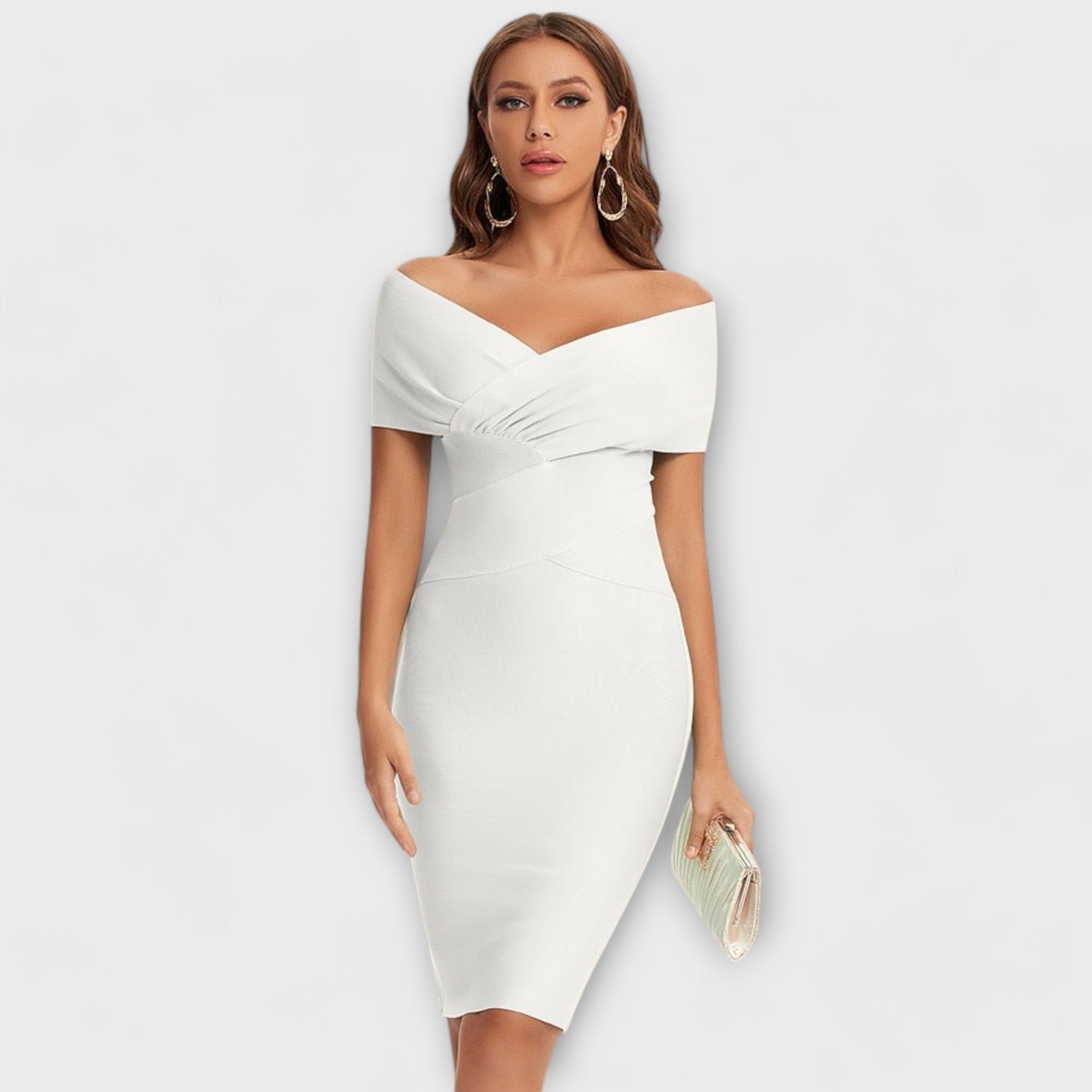 Lara| Elegantna mini haljina s V izrezom