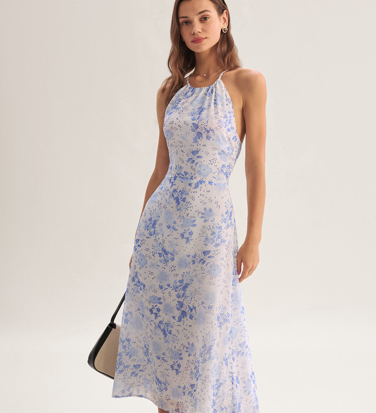 Clarice | Midi Plava Cvjetna Haljina s Halter Dekolteom